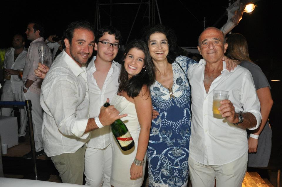 394640_341764709184803_159579630736646_1303220_1248480281_n